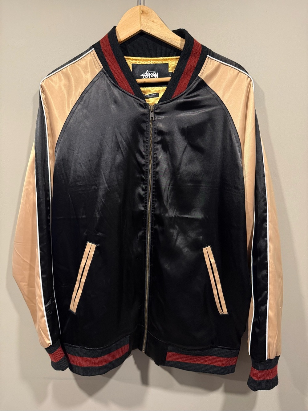 Stussy vintage 90s Black & Beige Satin Tiger Embroidered Bomber Jacket - Picture 3 of 6